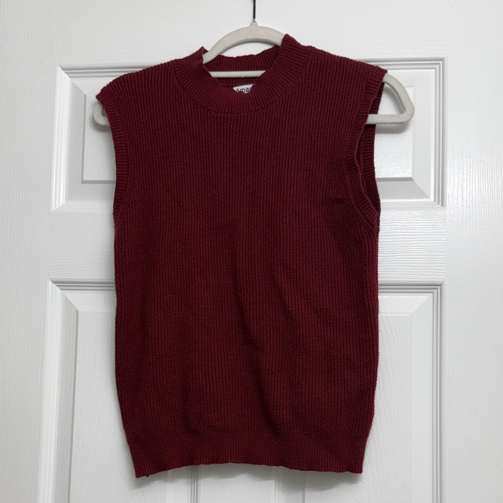 Elegant Sleeveless Maroon Sweater Vest